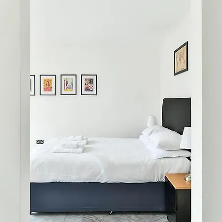 The Elden- No7 - Fairway Hosting Apartment London Exterior photo